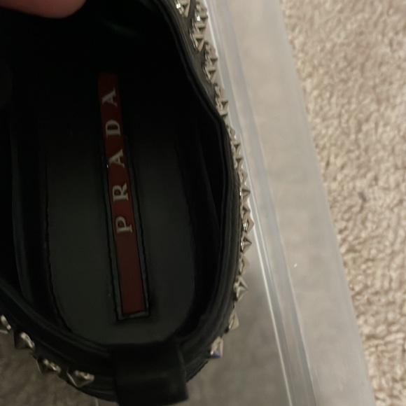 💯 Authentic Prada spike sneakers 👟 Women size 36.5 (US 6.5) - Picture 4 of 6